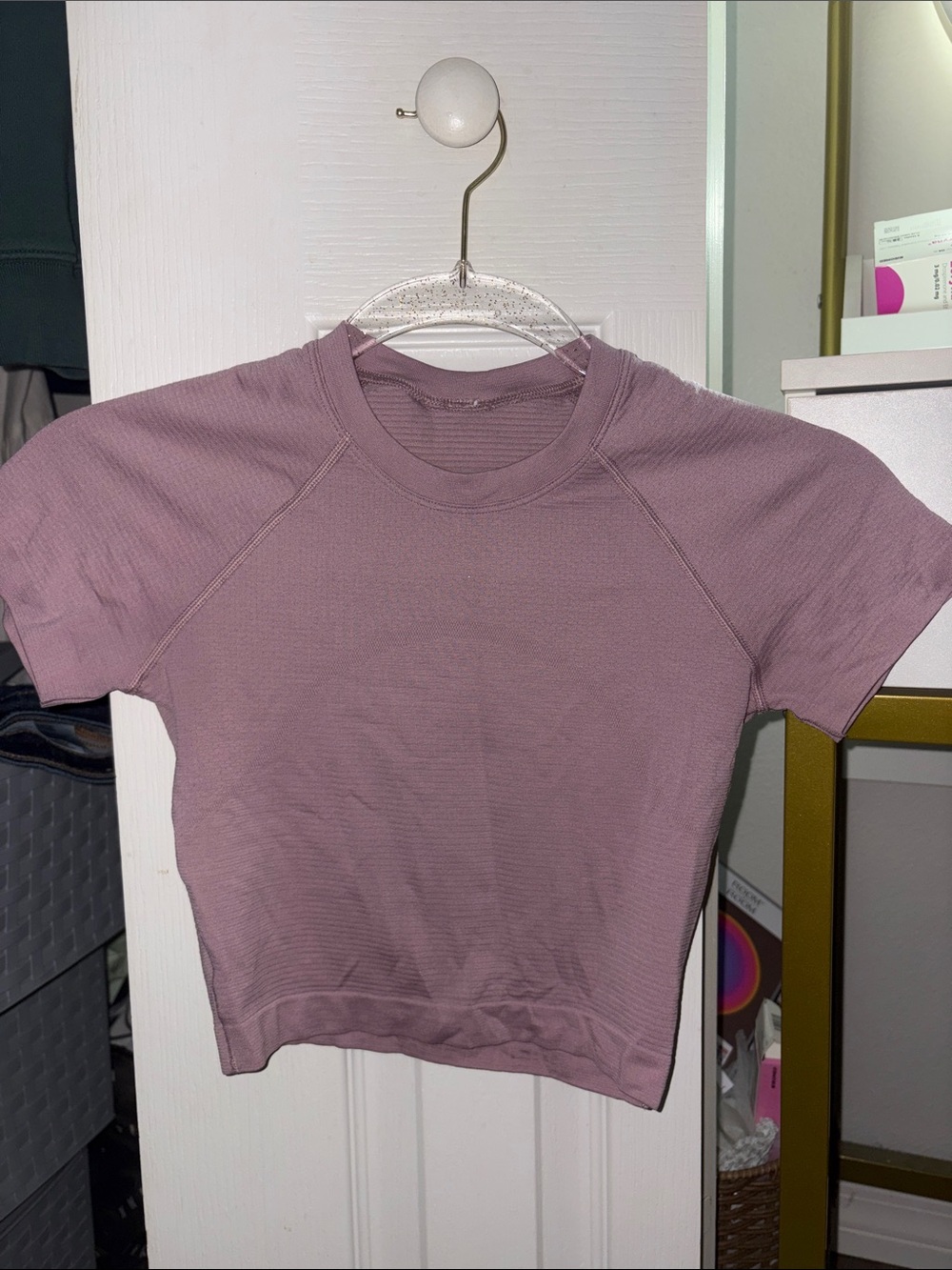 lululemon athletica Mauve Short Sleeve Ribbed Crop Top